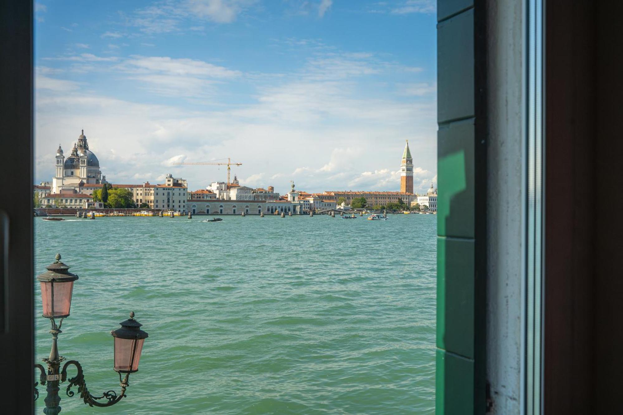 3 Windows On St Mark - Waterfront Apartment Venedig Exterior foto