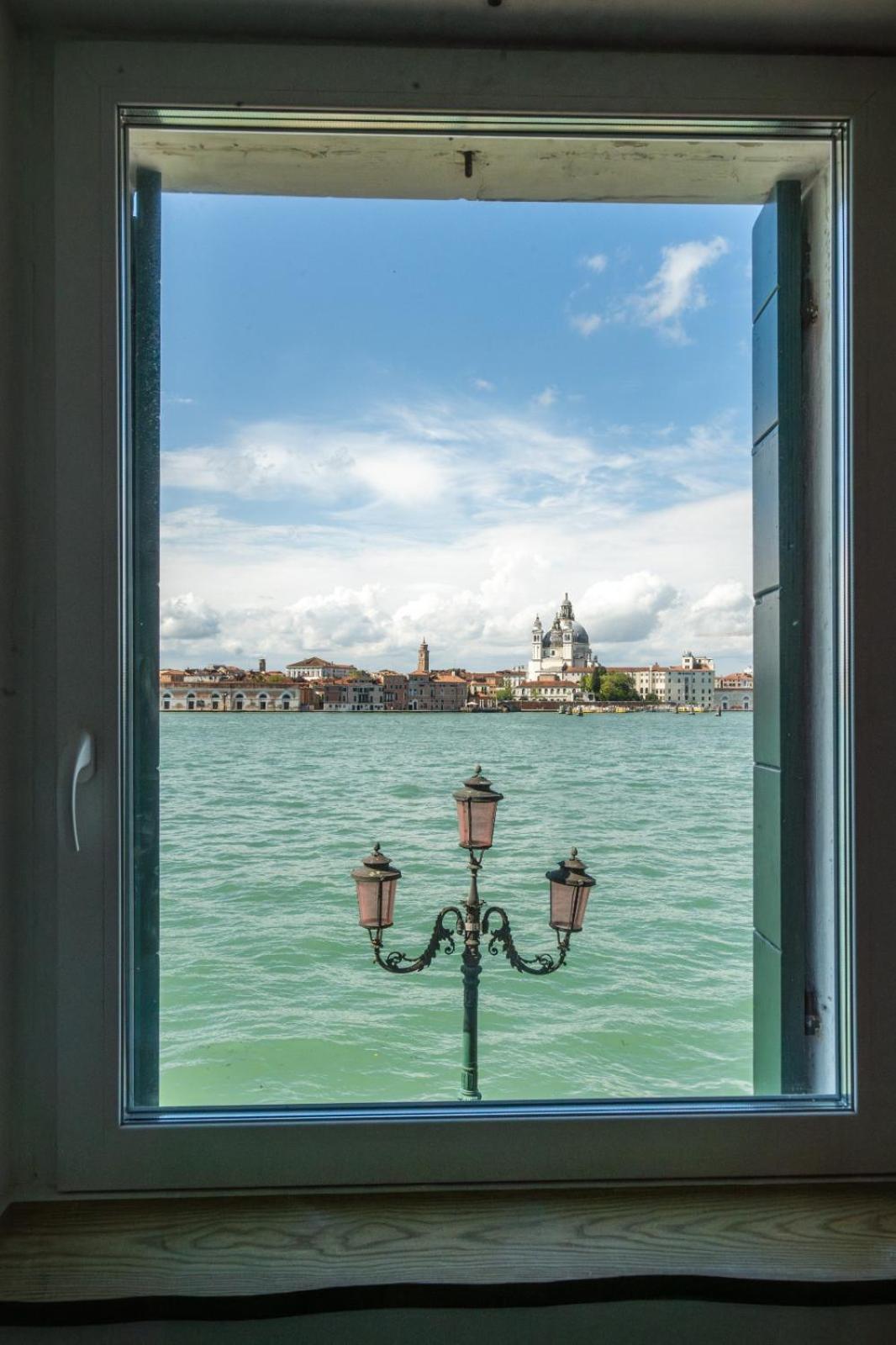 3 Windows On St Mark - Waterfront Apartment Venedig Exterior foto